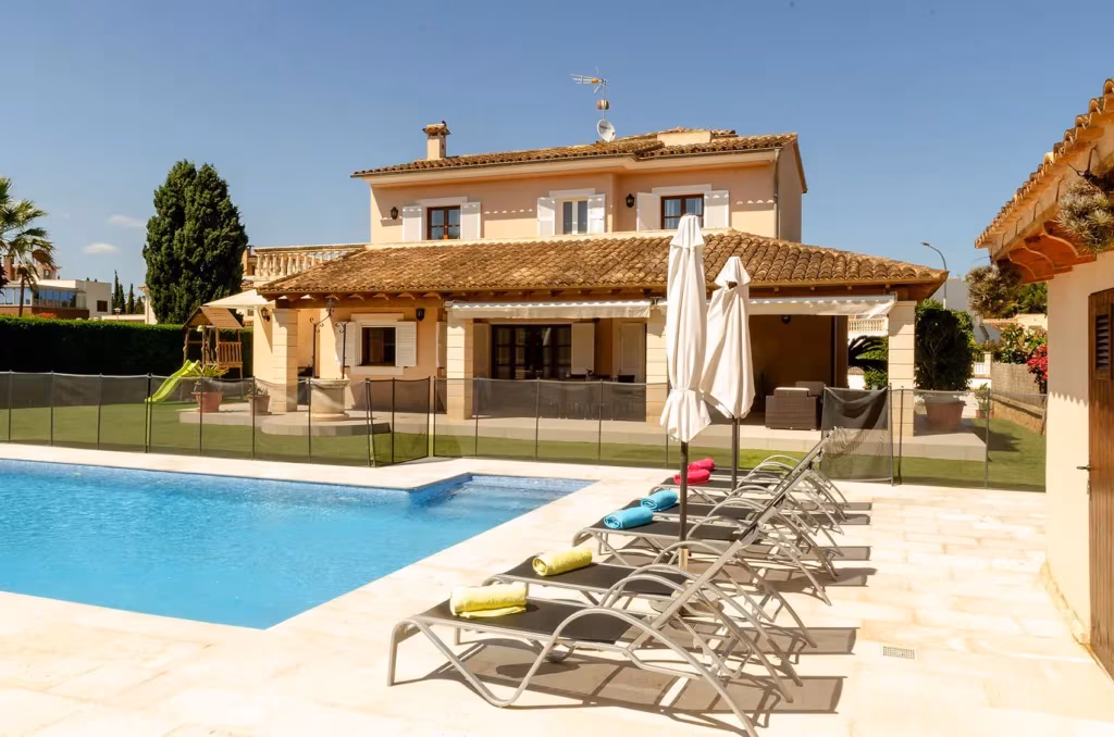 Holiday home in Mallorca with a pool and terrace